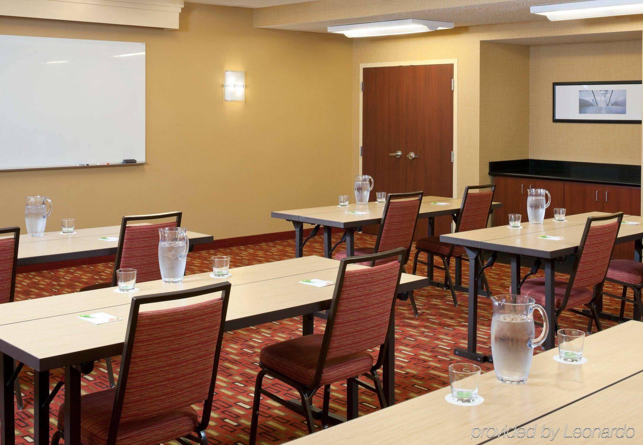 Courtyard Cincinnati Blue Ash Εξωτερικό φωτογραφία